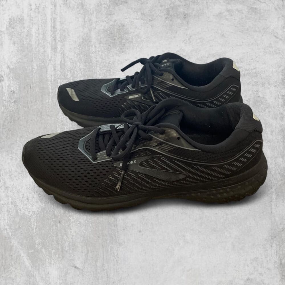 Brooks Men's Black Athletic Running Shoes - Picture 3 of 8